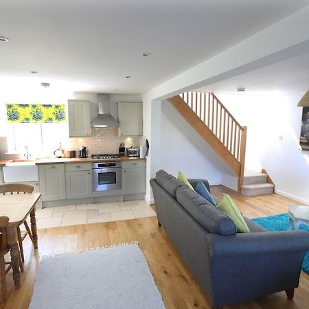 4A Dolphin Close Apartment Lyme Regis Exterior photo